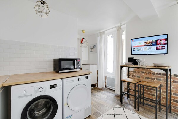 Compacte Parijse studio in levendig Quartier de la Roquette, 11e arrondissement - thumbnail 2