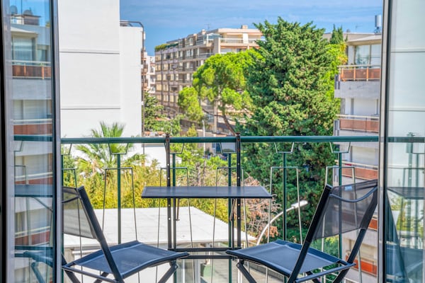 Licht appartement voor 4 personen in het centrum van Cannes - thumbnail 2
