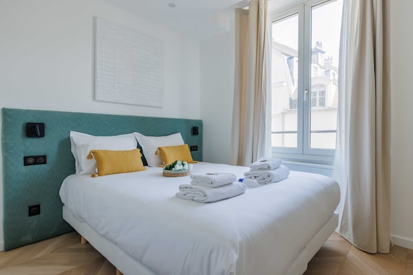 Licht appartement in Parijs, vlakbij het stadhuis en de levendige Marais - thumbnail 4