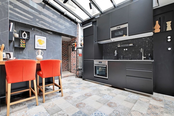 Stijlvol 8-persoons appartement in bruisend Beaubourg, Parijs - thumbnail 2