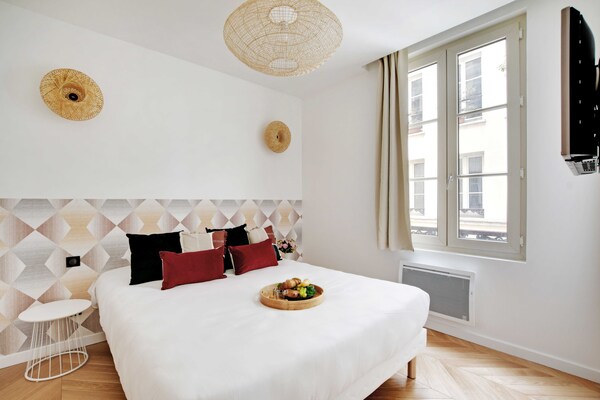Ruim 2-slaapkamerappartement in de bruisende Marais, vlakbij Place de la République - thumbnail 4