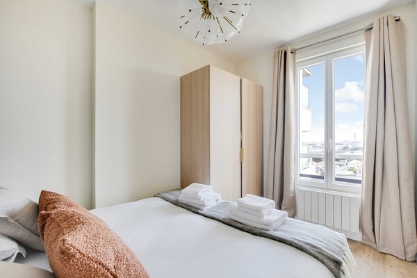 Licht appartement in Ivry-sur-Seine, metro Parijs op 2 minuten lopen - thumbnail 4