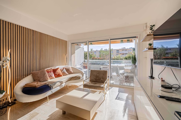 Licht appartement met 2 slaapkamers op loopafstand van het strand en het centrum van Cannes - thumbnail 2