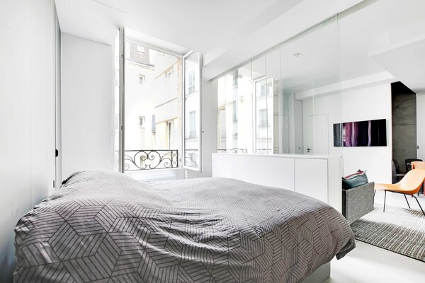 Licht appartement in historisch St-Gervais, vlakbij Notre-Dame - thumbnail 4