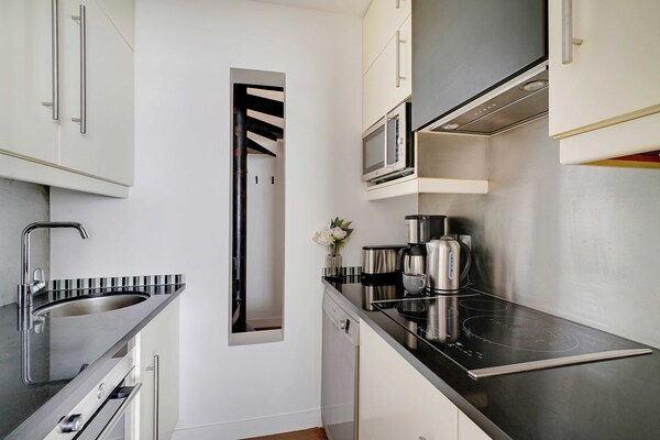 Licht appartement van 100 m² in Parijs, vlakbij Place de la Bastille - thumbnail 3