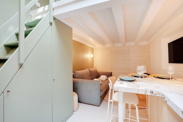 Sfeervol mezzanine appartement nabij Canal Saint Martin, 2 personen - thumbnail 5