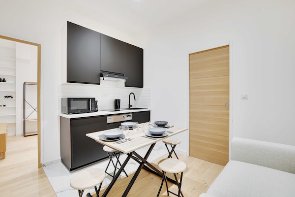 Knus modern appartement voor 4 in bruisend Oberkampf, Parijs - thumbnail 5