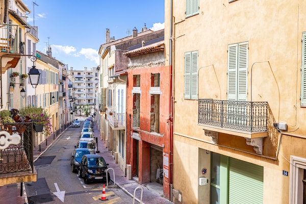 Romantisch appartement in Le Suquet, Cannes – op loopafstand van strand & centrum - thumbnail 4