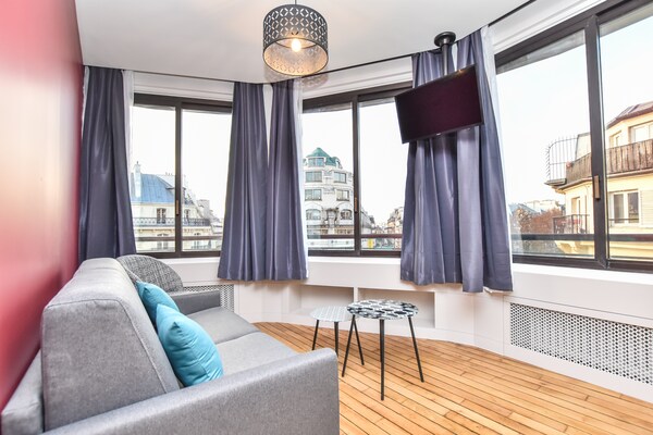 Licht appartement in trendy 9e arrondissement, vlak bij Opéra Garnier - thumbnail 6