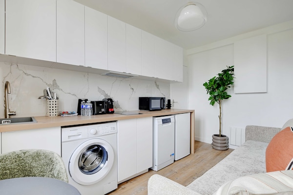 Modern appartement met terras in Ivry-sur-Seine, 2 min van metro naar Parijs - thumbnail 3