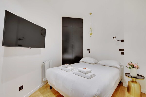 Charmant appartement in levendige wijk Rochechouart, vlakbij Palais Garnier - thumbnail 5