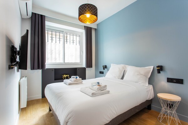 Stijlvol appartement met 2 slaapkamers in het hart van Folie-Méricourt, Parijs - thumbnail 3