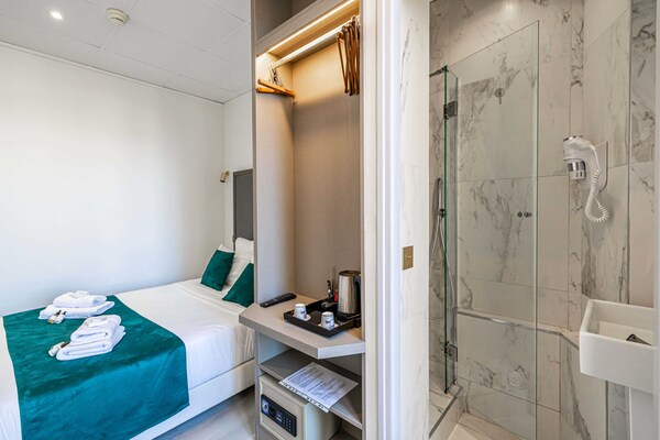 Kompakt studio-appartement bij de Vieux Port en Croisette in Cannes - thumbnail 2