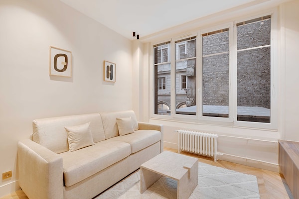 Design appartement in Parijs: 4 minuten van metro Maubert Mutualité - thumbnail 4
