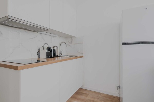 Modern appartement op de begane grond vlakbij de Seine in Levallois-Perret - thumbnail 4