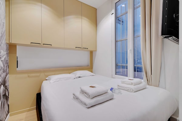 Compact studio-appartement in Parijs, vlak bij de Eiffeltoren - thumbnail 4