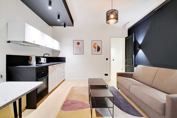 Compact studio-appartement in Parijs, vlak bij de Eiffeltoren - thumbnail 6