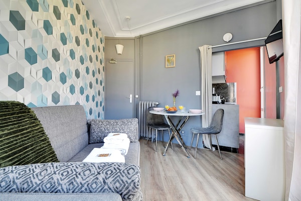 Compacte studio in het bruisende 10e arrondissement, vlakbij Canal Saint-Martin - thumbnail 2