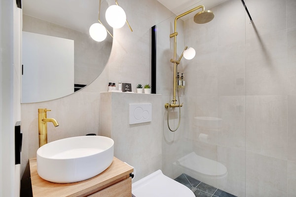 Charmant appartement in de iconische Rue Crémieux, vlakbij Gare de Lyon - thumbnail 5