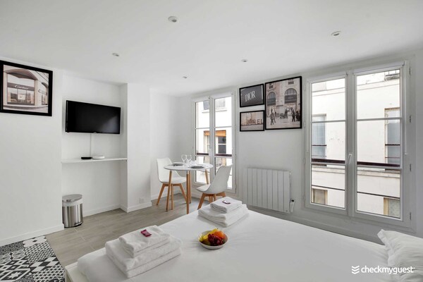 Intiem appartement in de Marais, vlakbij Notre-Dame - thumbnail 6