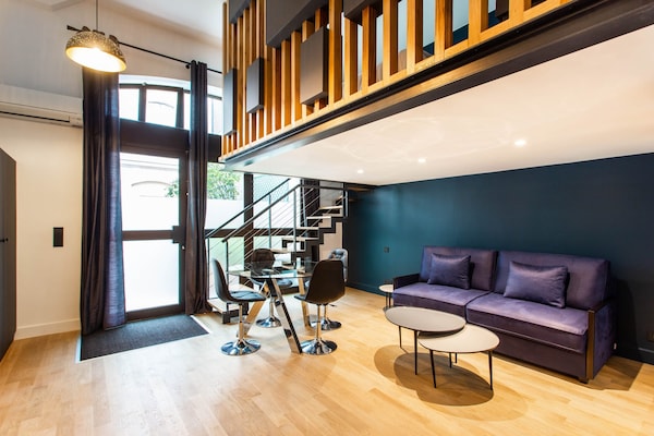 Stijlvol studio-appartement met mezzanine in chic Parijs 8, dichtbij Champs-Élysées - thumbnail 2