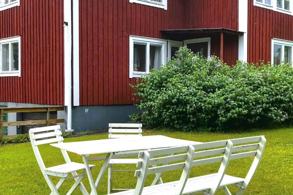 Authentiek Zweeds vakantiehuis bij het meer in Lönashult, Småland - thumbnail 3
