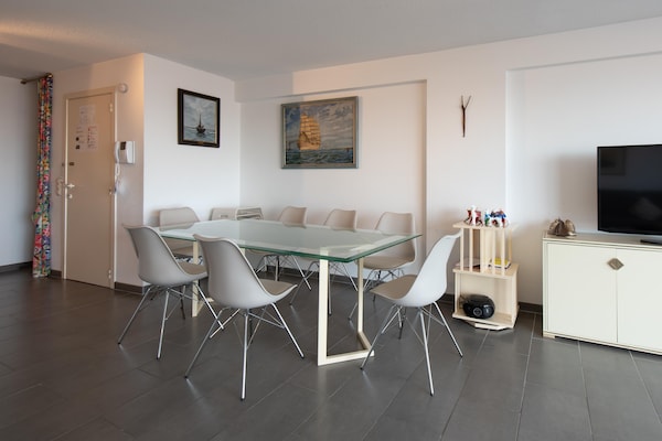 Licht appartement met zeezicht en terras in Ostend - thumbnail 2