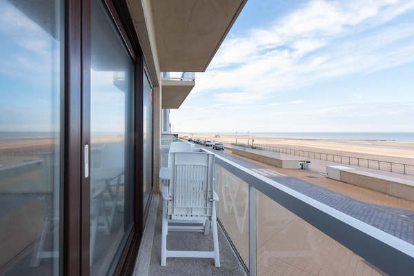 Licht appartement met zeezicht en terras in Ostend - thumbnail 3