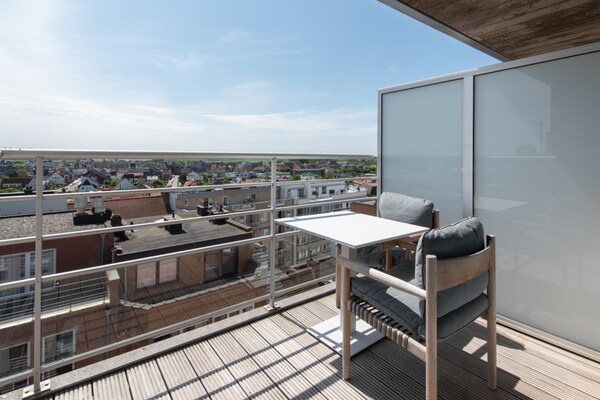 Duplex appartement met 4 terrassen en zeezicht in Oostende - thumbnail 5
