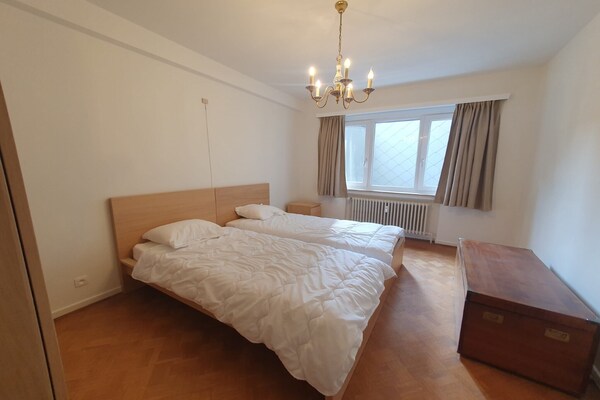 Frontaal zeezicht appartement Marly in Oostende, vlakbij casino en centrum - thumbnail 3