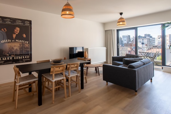 Gerenzoveerd 4-persoons appartement met terras in Oostende - thumbnail 2