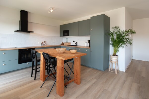 Gerenzoveerd 4-persoons appartement met terras in Oostende - thumbnail 5