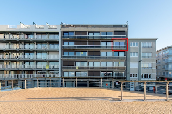 Appartement Boreas in Ostend: Ruimte en Zeezicht in Mariakerke - thumbnail 6