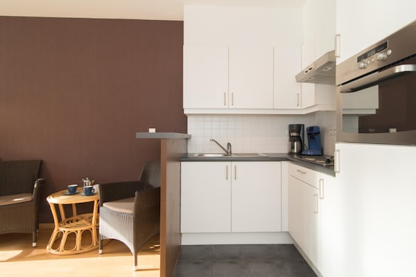 Licht appartement voor 6 personen in Oostende - thumbnail 3