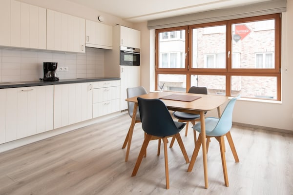 Elegant appartement Chateau du Pêcheur in het hart van Oostende - thumbnail 2