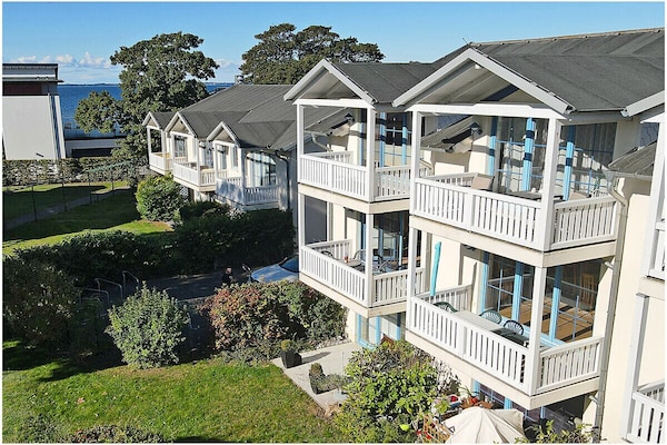 Knus vakantiehuis op 100m van strand in Glowe met balkon op het westen - thumbnail 1