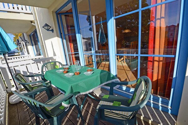Knus vakantiehuis op 100m van strand in Glowe met balkon op het westen - thumbnail 2