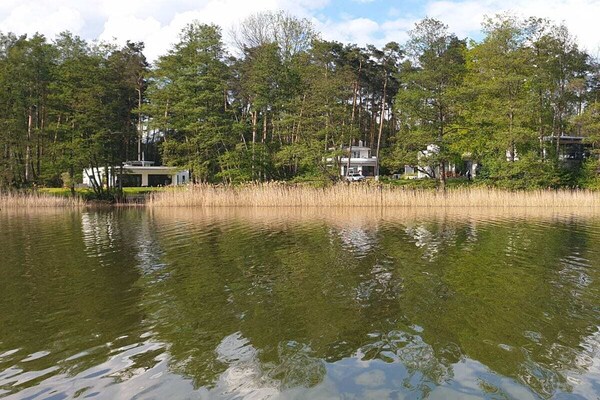 Luxe villa aan Großer Lychen-meer met privé sauna en waterrecreatie - thumbnail 6