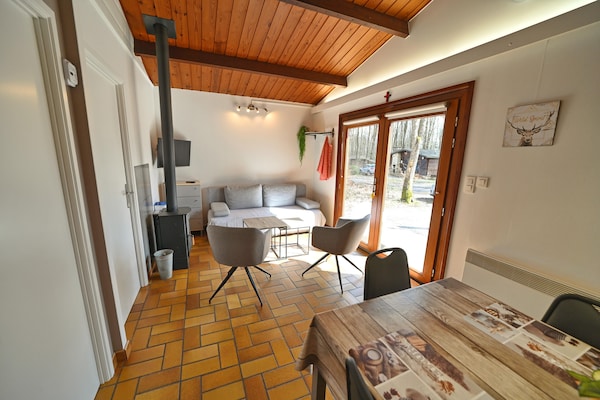 Gezellig houtkachel-chalet voor 4 personen in Viroinval - thumbnail 2