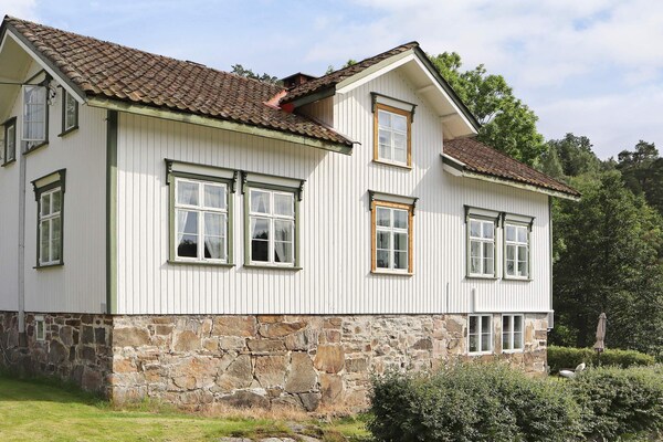 10-persoons vakantiehuis aan het strand in Tvedestrand - thumbnail 3