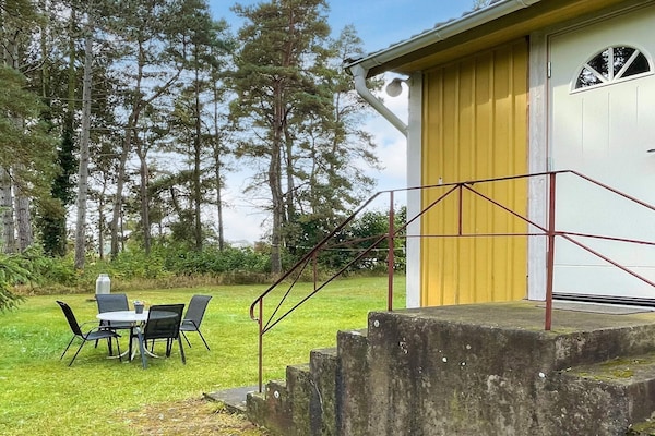 Sfeervol vakantiehuis in Färjestaden op een groot natuurperceel - thumbnail 4