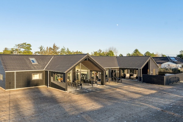 Groots vakantiehuis voor 22 personen met zwembad bij Vejers Strand - thumbnail 5