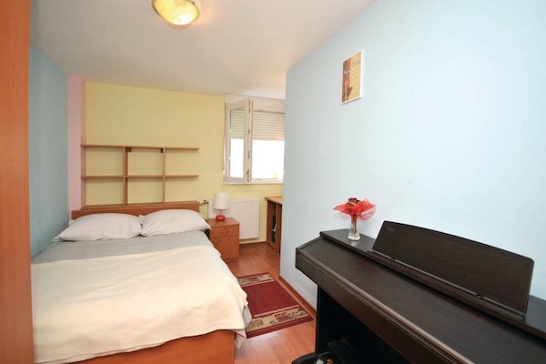 Stijlvol appartement in Kastel Novi met zwembad voor 8 personen - thumbnail 5