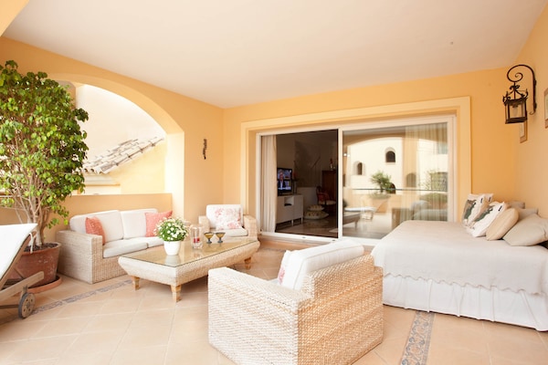 Golfappartement Marbella: 2 slaapkamers, terras & zwembad op 1 km van strand - thumbnail 5