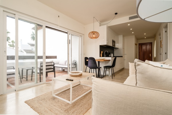 Knus hoekappartement aan de golfbaan, 80 meter van het strand in Estepona - thumbnail 5