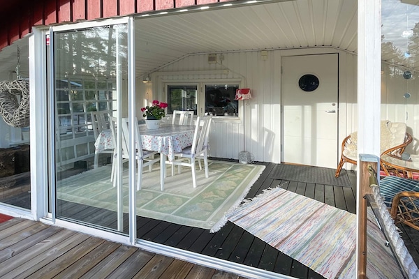 Aan zee: Traditioneel vakantiehuis op Oknö in Mönsterås - thumbnail 5