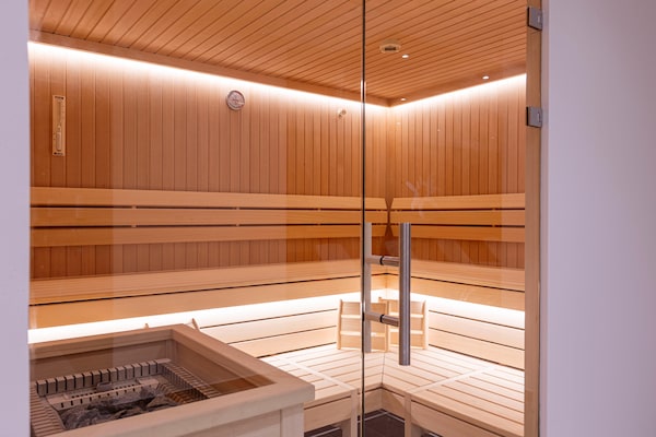 Op 500 m van de piste: Stijlvol appartement in Mittersill - thumbnail 2