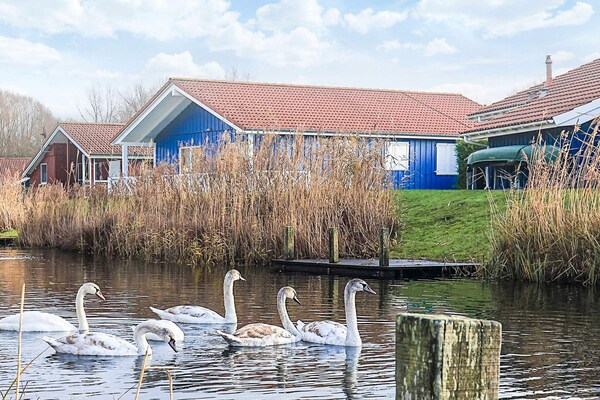 Luxe Scandinavisch vakantiehuis voor 10 personen aan het meer met zwembad - thumbnail 2