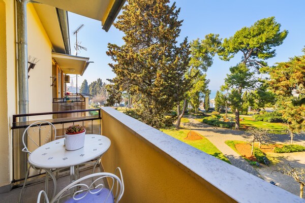 Strandappartement Porec – Zeezicht & Moderne Keuken op 350m van Zee - thumbnail 4