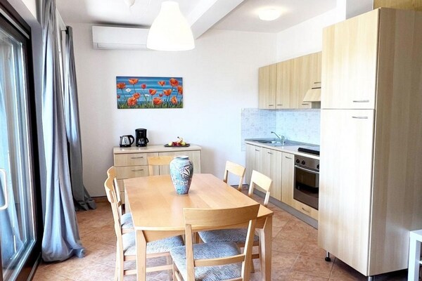 Knus appartement bij de rivier de Mirna, vlakbij strand Funtana - thumbnail 2